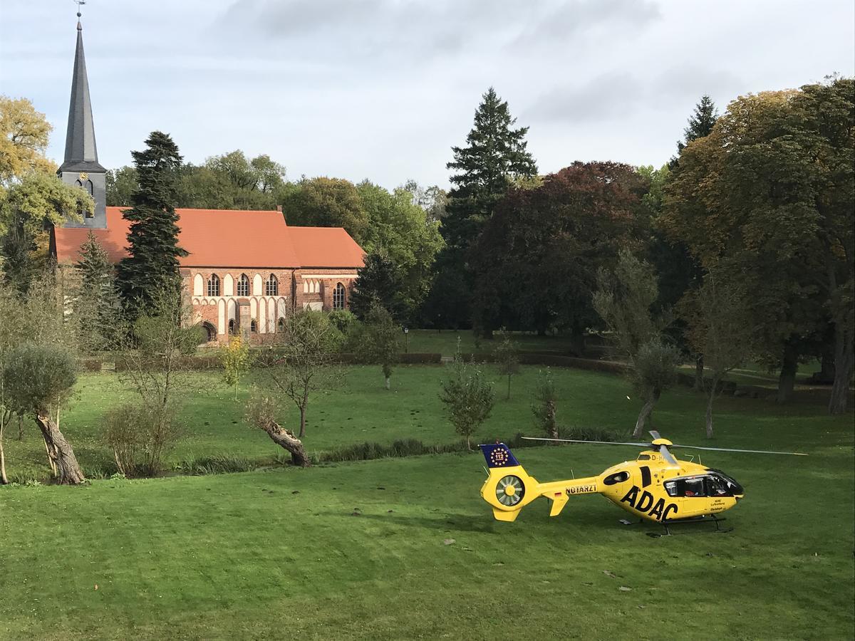 Klosterhotel Marienfliess Stepenitz Exteriér fotografie